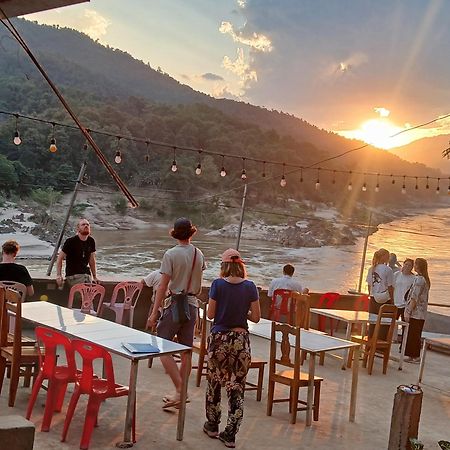 Villa Mekong Guesthouse Muang Pakbèng Eksteriør bilde