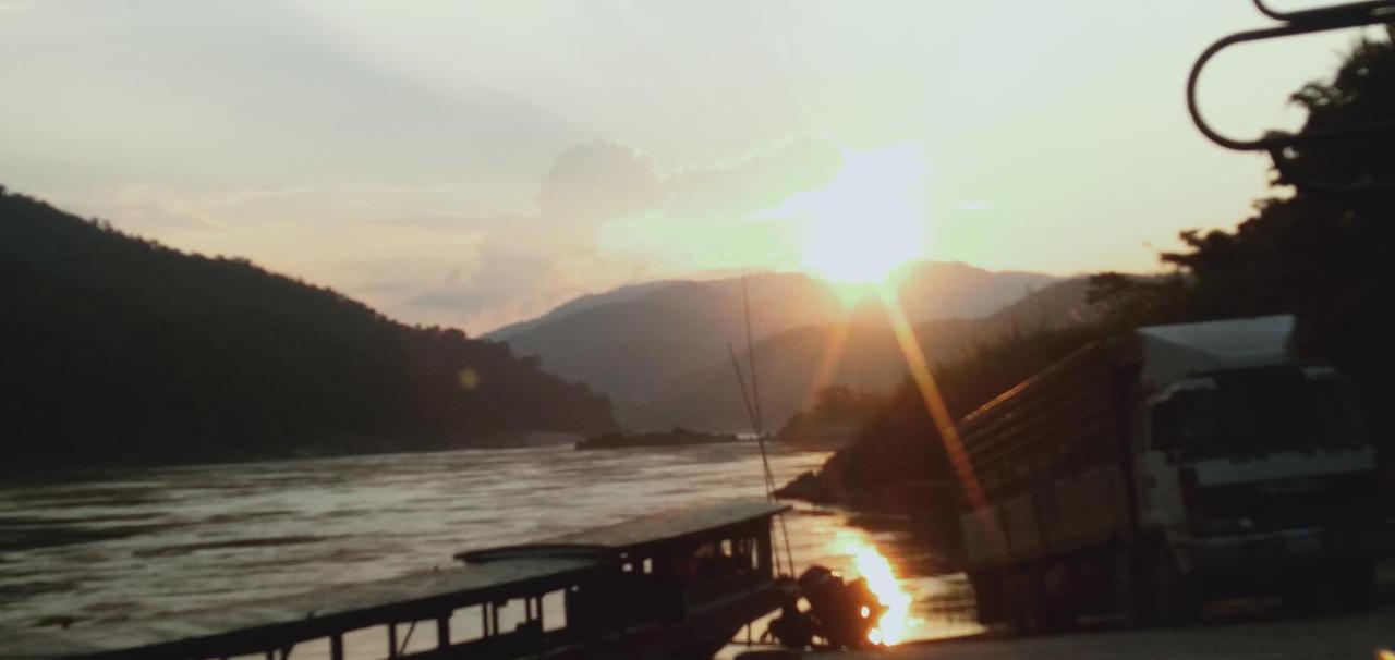 Villa Mekong Guesthouse Muang Pakbèng Eksteriør bilde