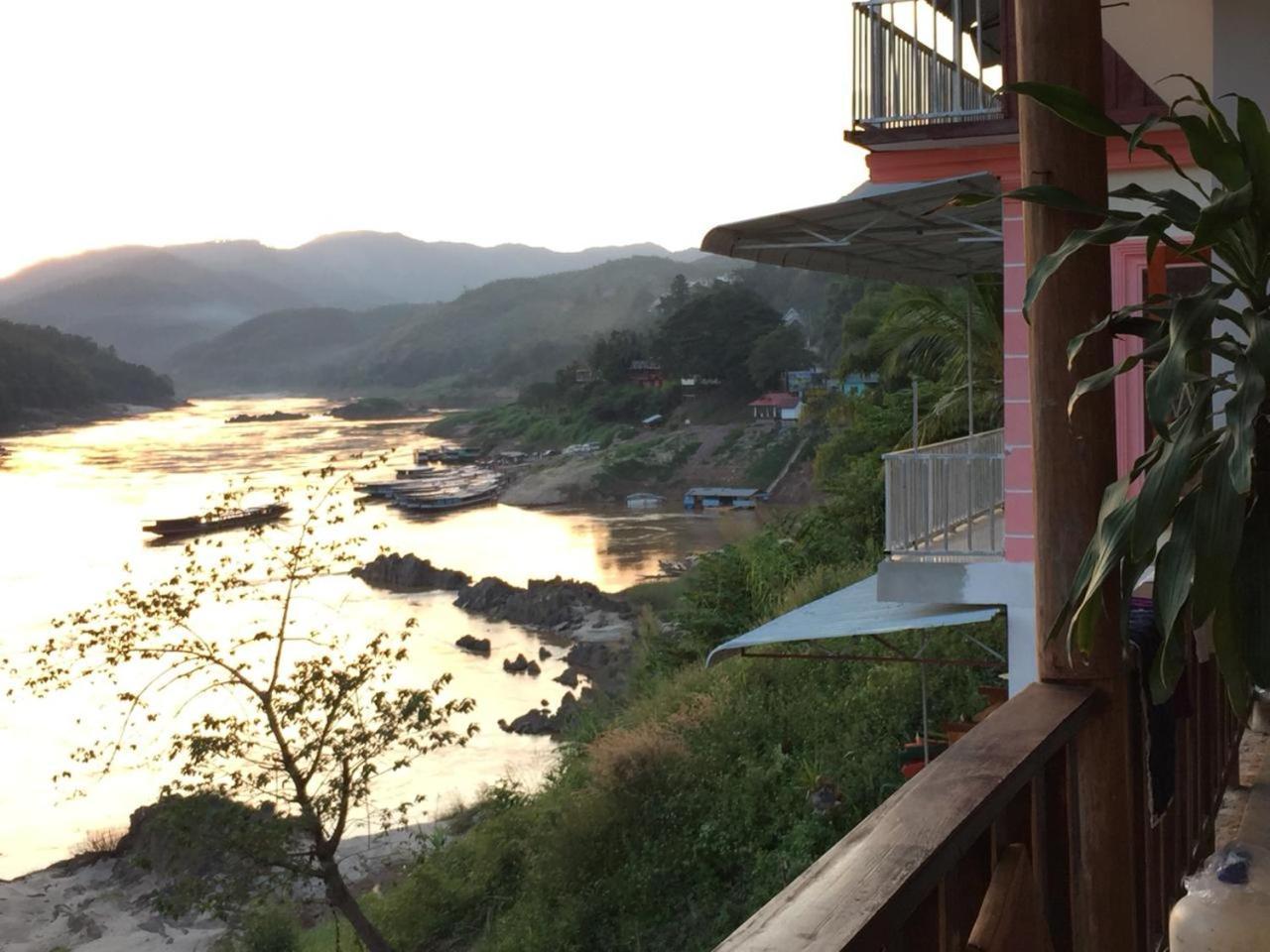 Villa Mekong Guesthouse Muang Pakbèng Eksteriør bilde