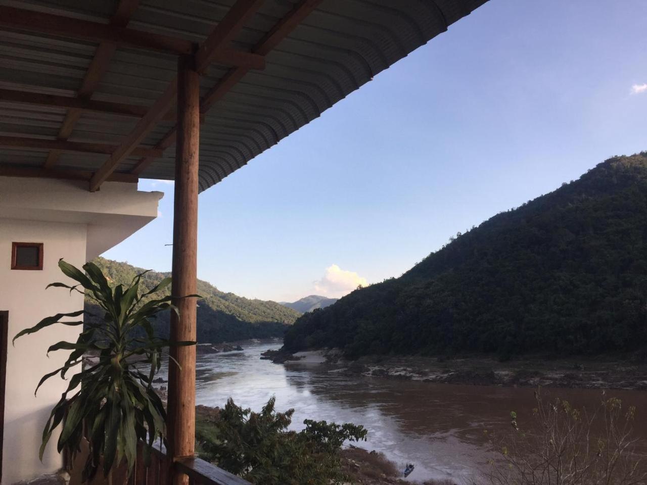 Villa Mekong Guesthouse Muang Pakbèng Eksteriør bilde